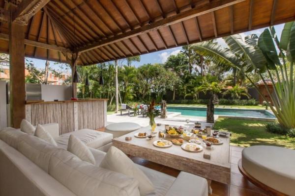 The Radian Villa Canggu  Exterior photo