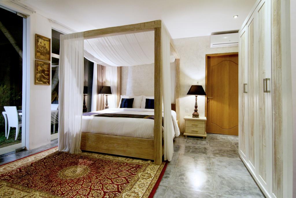 The Radian Villa Canggu  Room photo