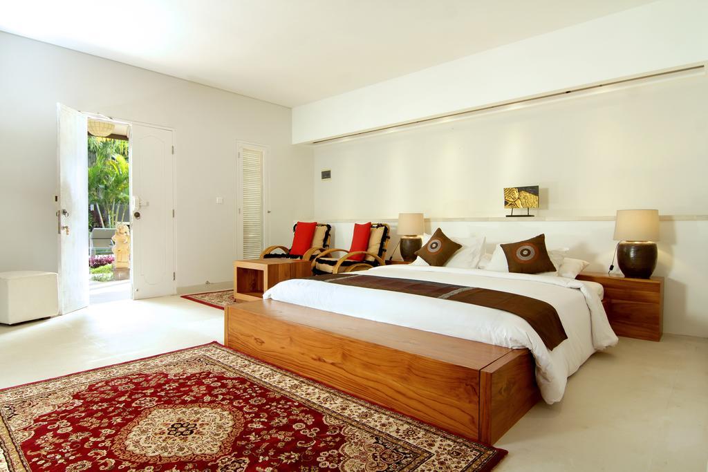 The Radian Villa Canggu  Room photo